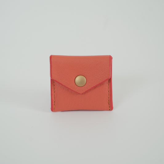 Ugo - Apple AirTag® Holder in Leather